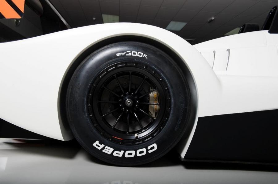  Caterham SP300R 2012 года  (фото 2 из 9)